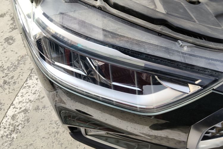 上汽大通MAXUS D90 2017款 2.0T 自动两驱 水星基础版车身外观8