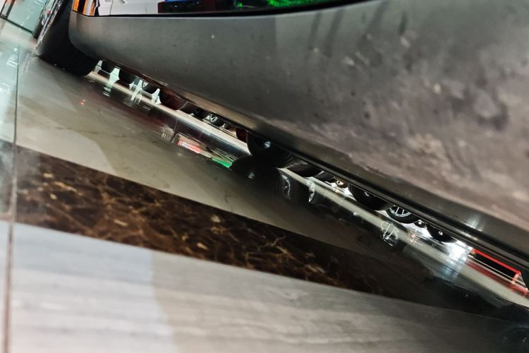 特斯拉 Model Y 2021款 标准续航后驱版机舱底盘29