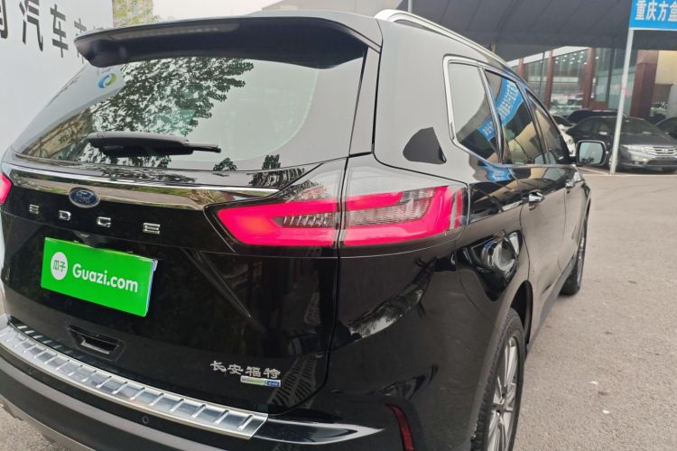 福特 锐界 2022款 PLUS EcoBoost 245 四驱铂锐型 7座车身外观9