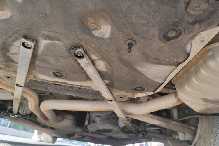 奥迪A6L 2014款 30 FSI 技术型局部细节9009