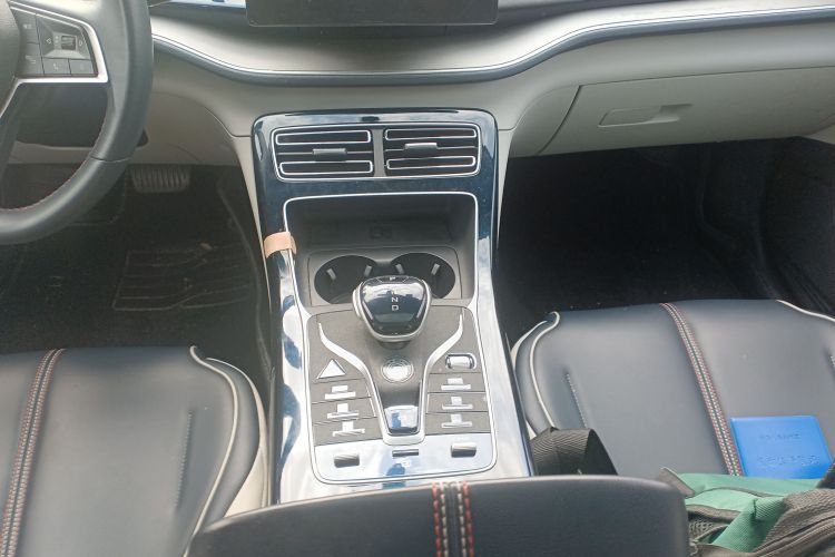 比亚迪 秦PLUS 2021款 DM-i 55KM 旗舰型局部细节18