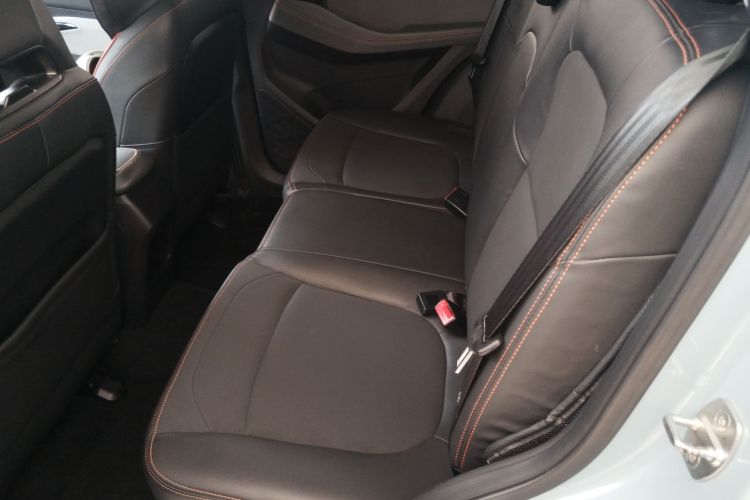 宝骏RS-3 2020款 1.5L 手动智能豪华型中控内饰21