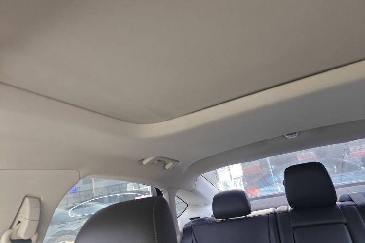 福特 蒙迪欧 2013款 2.0L GTDi200时尚型中控内饰22