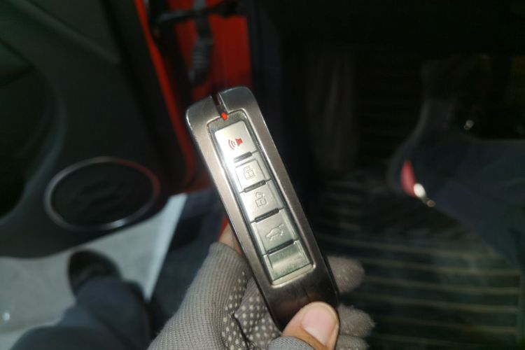 坦克300 2021款 越野版 2.0T 征服者中控内饰7001