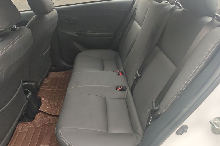 丰田 威驰 2019款 1.5L CVT创行版中控内饰21