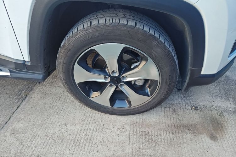 Jeep 指南者 2017款 200T 自动臻享版车身外观10