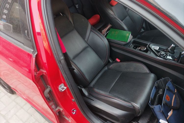 领克03 2020款 2.0TD 自动劲版局部细节41