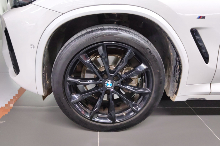 宝马X3 2022款 改款二 xDrive30i 尊享型 M曜夜套装车身外观6007