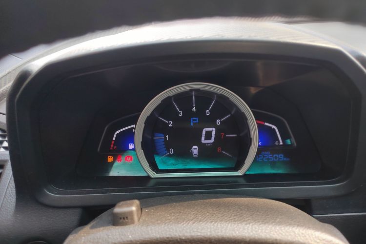 纳智捷 优6 SUV 2015款 1.8T 时尚型中控内饰14