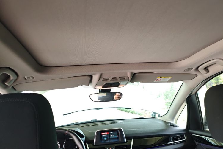 宝马2系旅行车 2018款 218i 时尚型中控内饰22