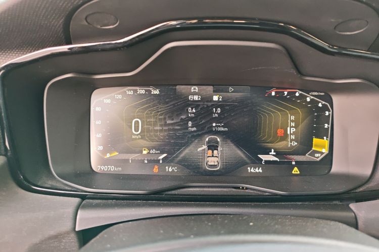 领克02 2021款 1.5TD DCT两驱耀Plus中控内饰14