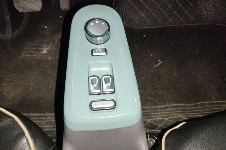 长安启源 长安Lumin 2022款 155km 清甜款中控内饰18