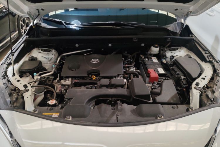 丰田 威飒 2023款 2.0L CVT两驱尊贵版局部细节24