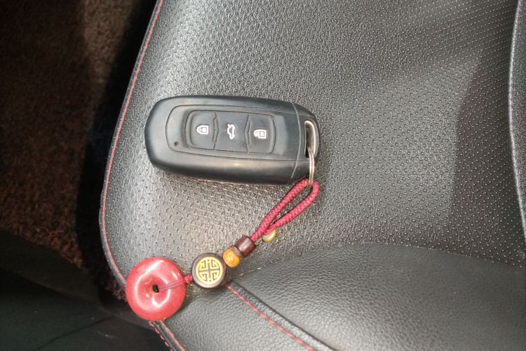 吉利汽车 远景 2016款 1.5L 自动幸福版中控内饰11