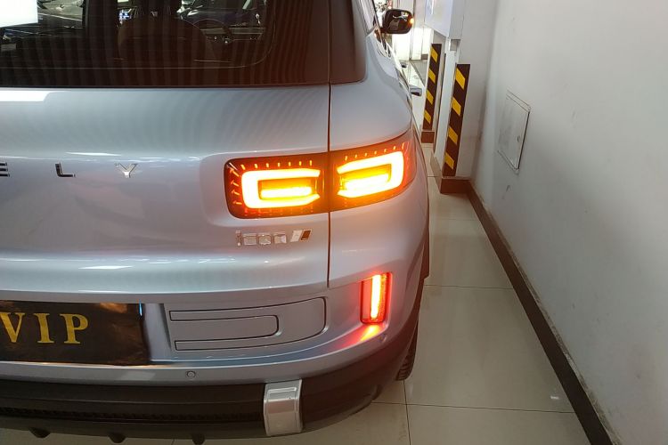 吉利汽车 吉利icon 2023款 1.5TD 巧克力醇臻版车身外观9