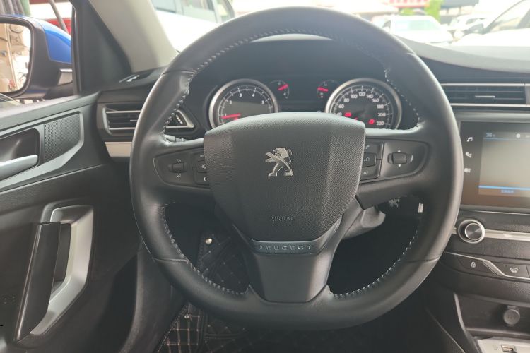 标致408 2019款 350THP 自动豪华版 国V中控内饰13