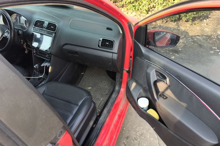 大众 Polo 2014款 1.6L 自动豪华版局部细节9005