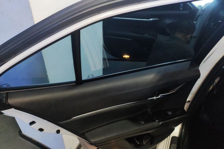 丰田 凯美瑞 2021款 2.0G 豪华版中控内饰7008