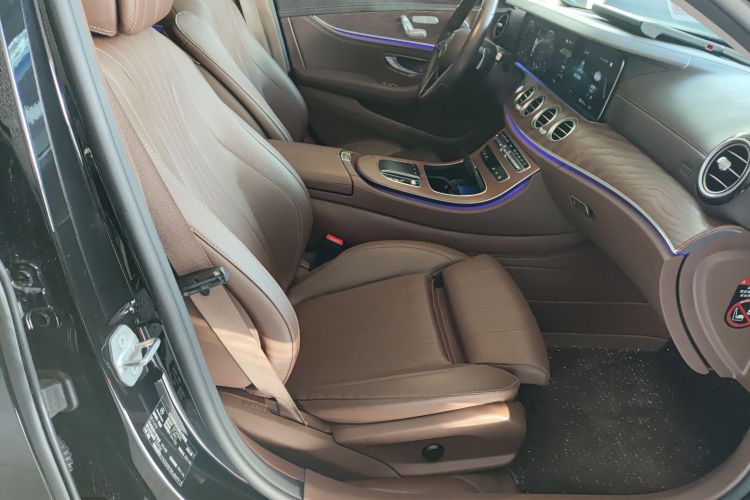 奔驰E级 2021款 改款 E 260 L局部细节41