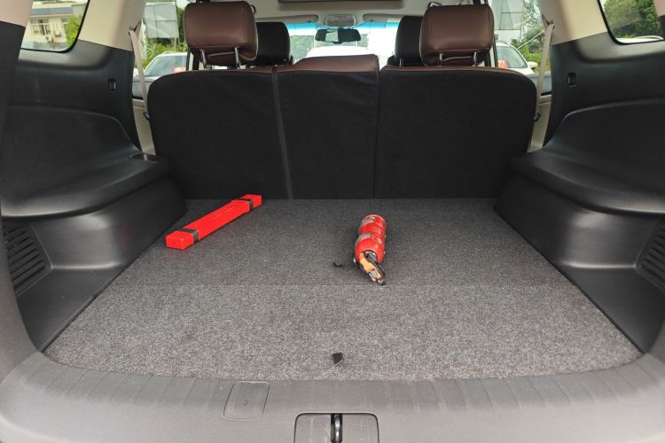 别克GL6 2018款 18T 5座精英型机舱底盘23