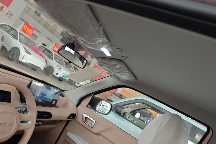 吉利银河 2024款 熊猫mini 200km 耐力熊中控内饰22