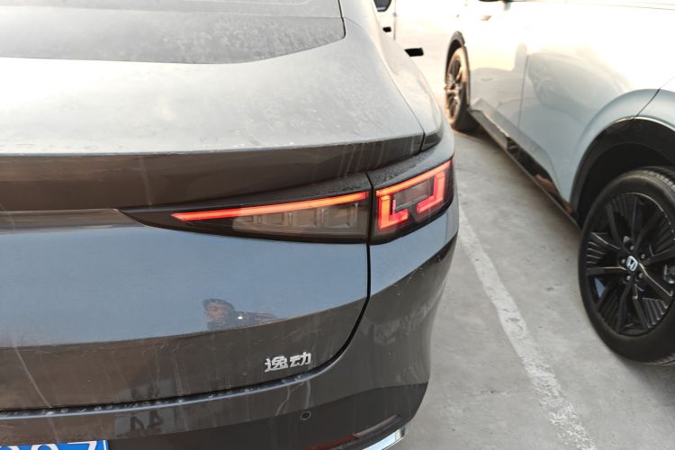 长安 逸动 2024款 1.5T GDI自动 旗舰型车身外观6006