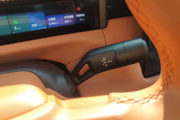 领克900 2025款 1.5T Ultra中控内饰18