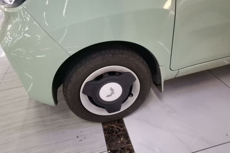 五菱汽车 宏光MINIEV 2021款 马卡龙臻享款 磷酸铁锂车身外观6007