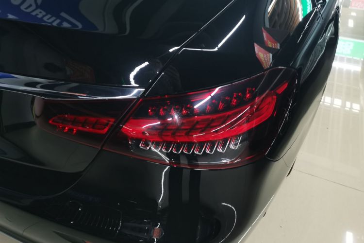 奔驰E级 2023款 改款 E 300 L 豪华型车身外观6001