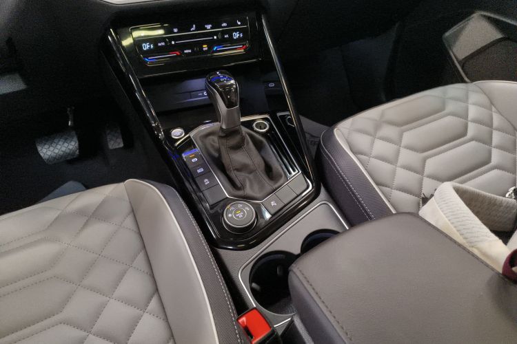 大众 探岳 2023款 改款 380TSI 四驱R-Line高能版局部细节18