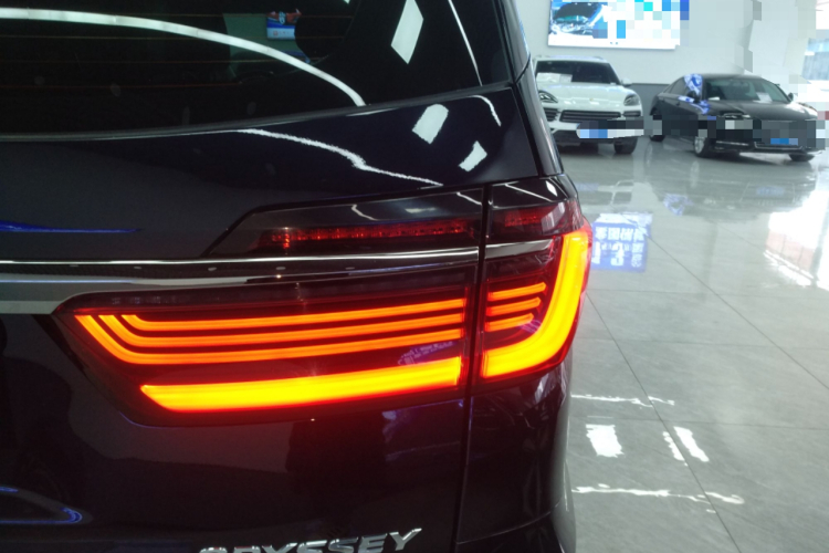 本田 奥德赛 2024款 2.0L e:HEV 锐·悦享版车身外观9