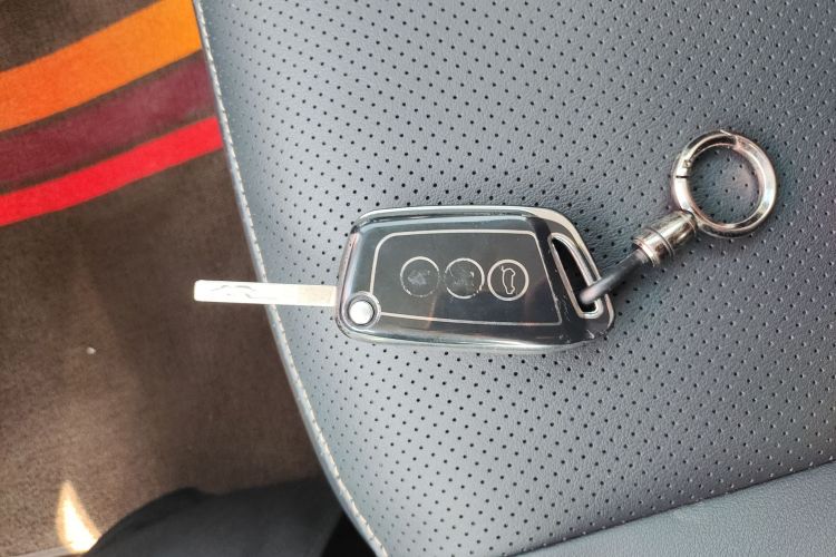 宝骏KiWi EV 2021款 设计师 三元锂中控内饰11