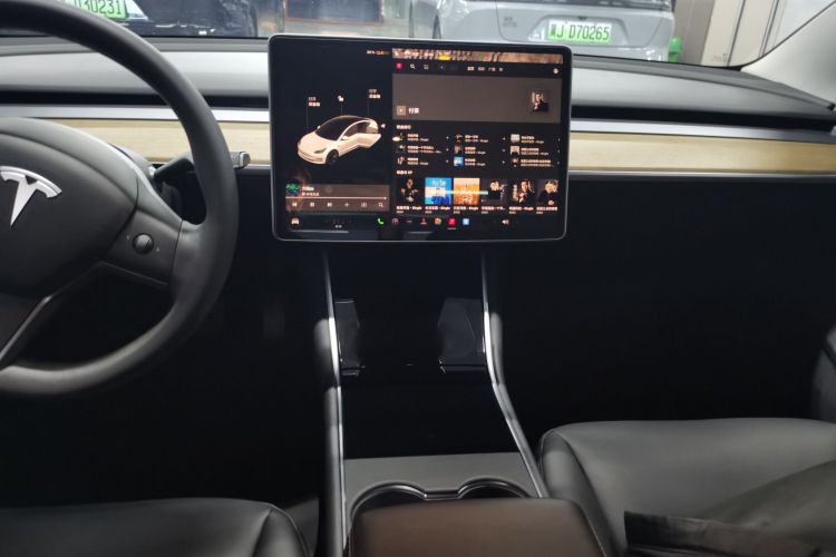 特斯拉 Model 3 2020款 改款 标准续航后驱升级版中控内饰16