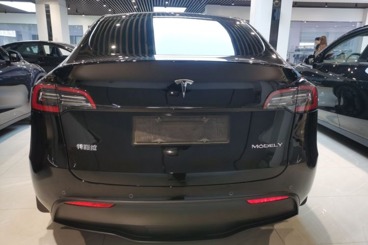 特斯拉 Model Y 2022款 长续航全轮驱动版车身外观6004