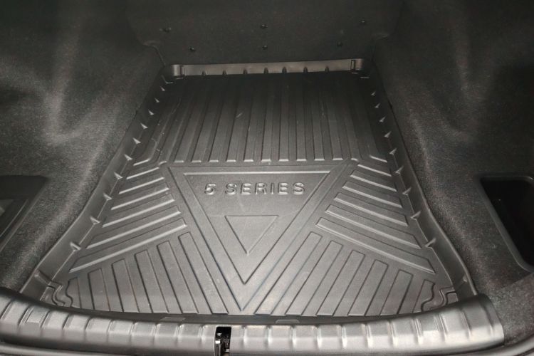 宝马5系 2022款 改款二 525Li M运动套装局部细节23