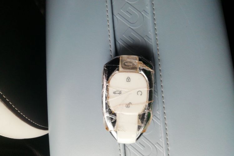 广汽传祺 2023款 影豹H 智能混动版中控内饰7001