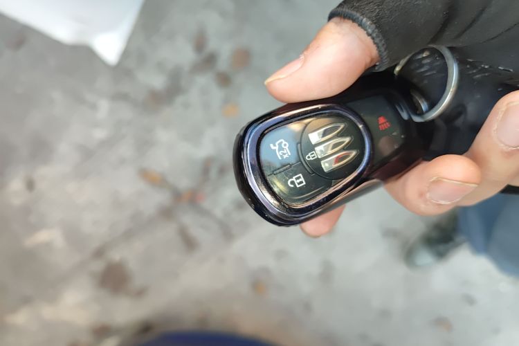 别克 君威 2024款 25T 超享版中控内饰11