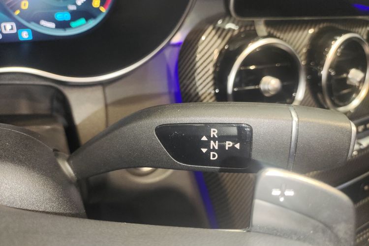 奔驰C级 2021款 C 260 星耀臻藏版中控内饰18