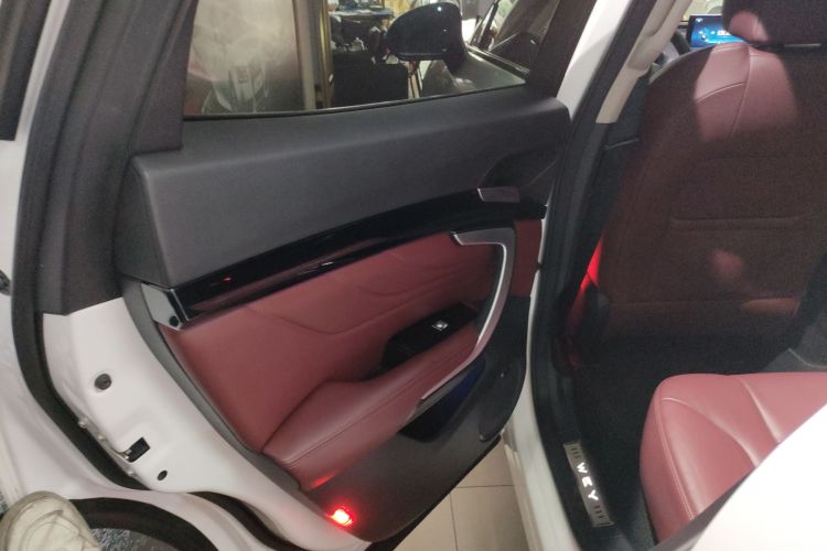 魏牌 VV7 2017款 2.0T 旗舰型中控内饰49