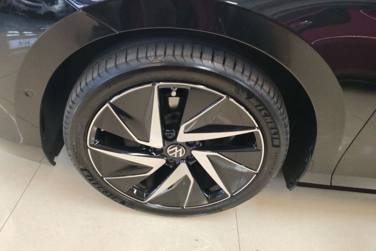 大众 迈腾 2024款 380TSI DSG至尊版车身外观6007