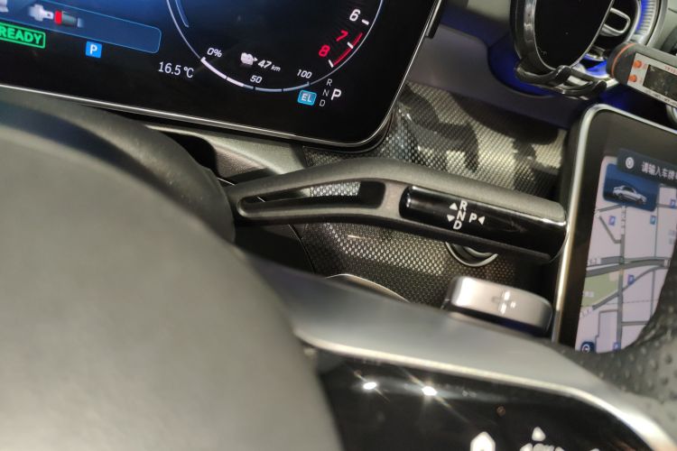 奔驰C级新能源 2025款 C 350 eL中控内饰18