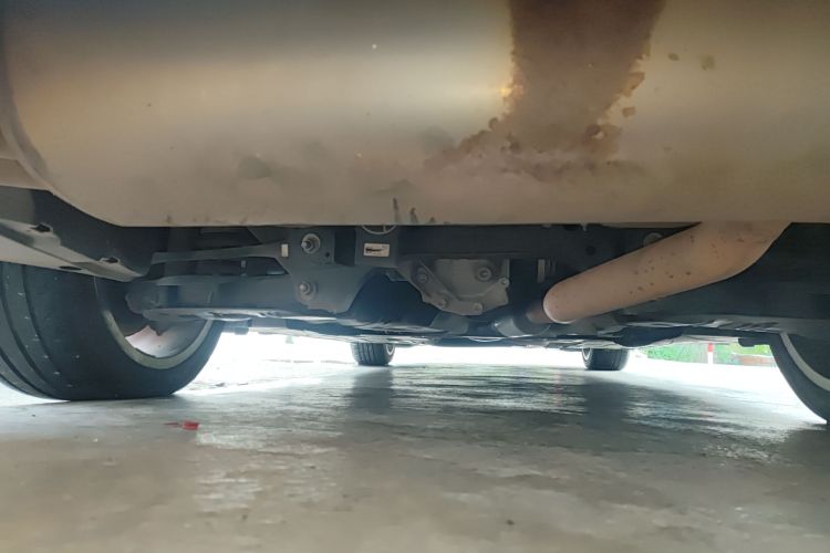 宝马3系 2019款 320i M运动套装局部细节9009