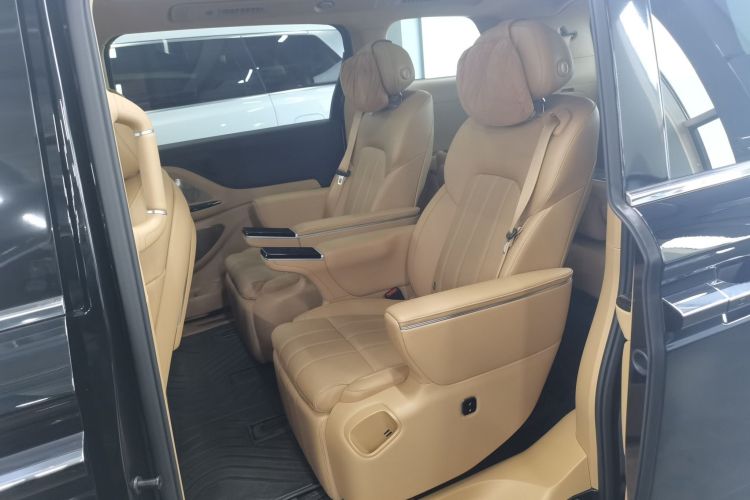 岚图汽车 岚图梦想家 2025款 PHEV 四驱尊贵鲲鹏版中控内饰21