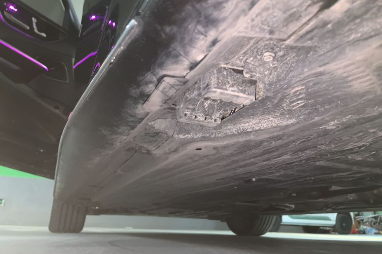 奔驰C级 2023款 改款 C 260 L 运动版局部细节9002