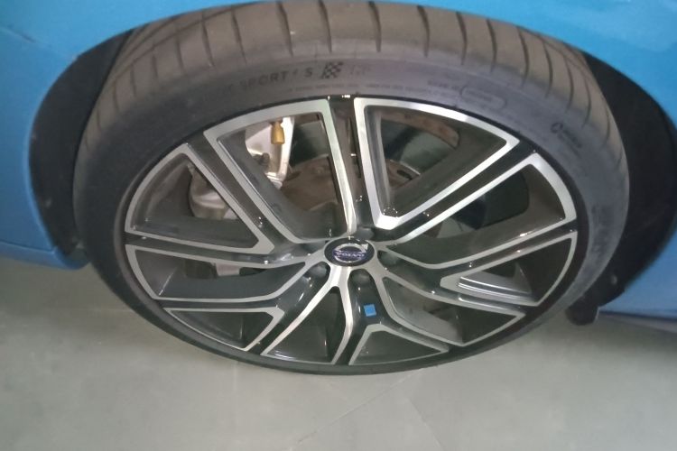 沃尔沃V60 2017款 2.0T Polestar车身外观6007