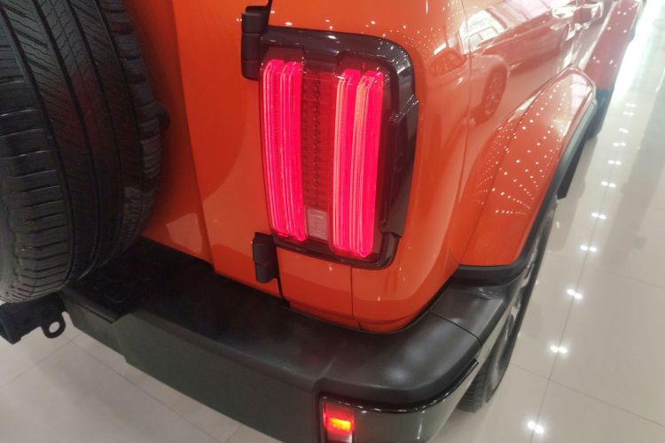 坦克300 2024款 2.0T 穿越者车身外观9