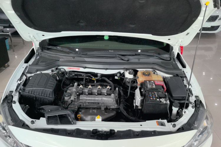 雪佛兰 科沃兹 2019款 320 自动欣悦版机舱底盘24