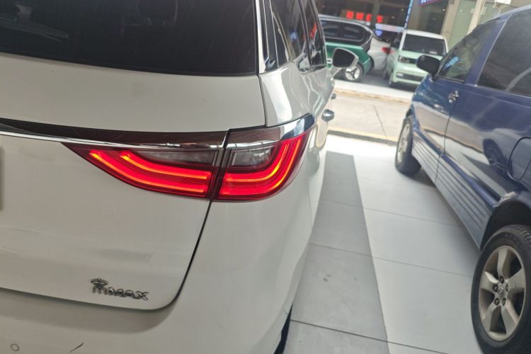 比亚迪 宋MAX 2018款 1.5T 自动智联豪华型 6座车身外观6006