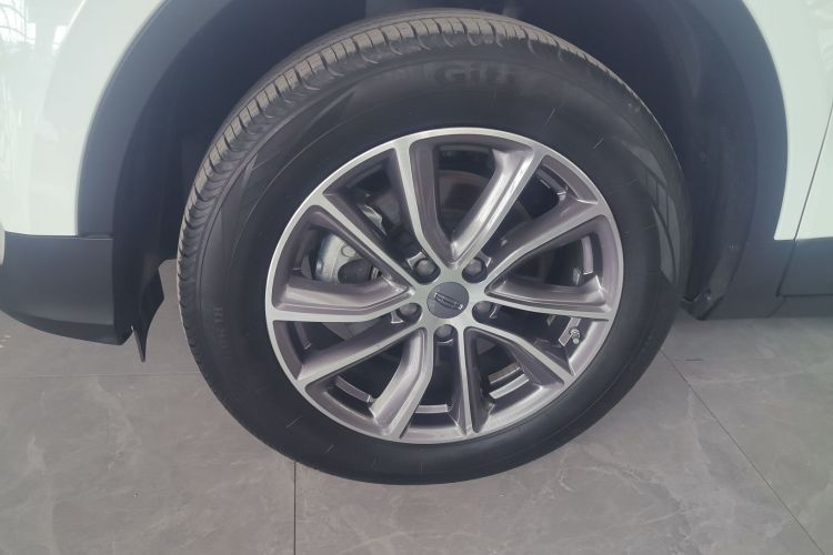 吉利汽车 博越 2021款 百万款 1.8TD DCT两驱豪华型车身外观35