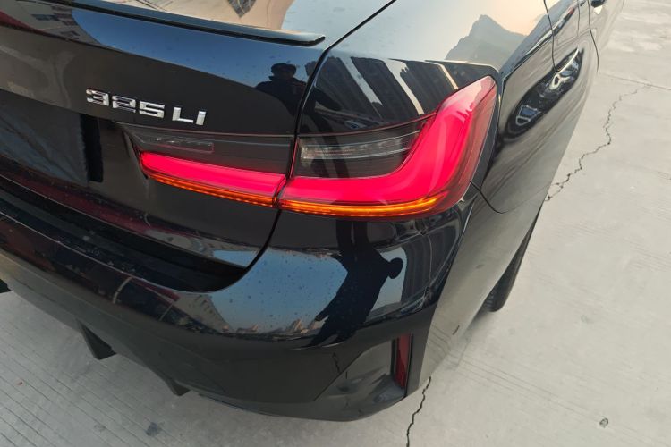 宝马3系 2023款 325Li M运动曜夜套装车身外观6004